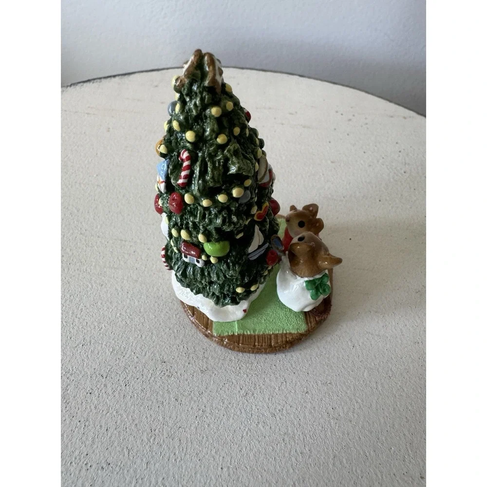 Wee Forest Folk Under The Chris-Mouse Tree (Christmas) M-123 Retired